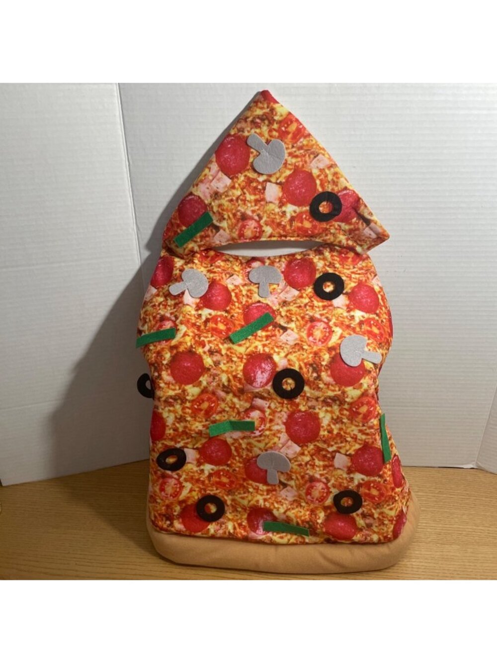 Dog Halloween Pizza Costume Sz Medium Slice w Pepperoni Olives Cheese Adjustable - Picture 3 of 10